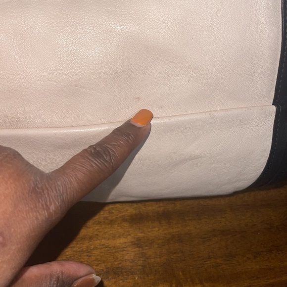 Chloé Alison Shopper Tote GUC - Picture 7 of 17